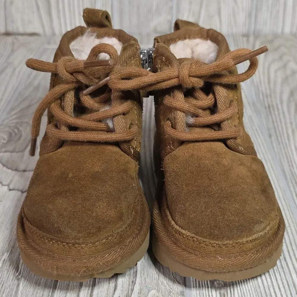 UGG Kids  Neumel II Chukka Chestnut Brown Boots Toddler Size 6